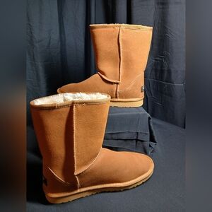 UGG® Classic Tall Boot Sz. 10